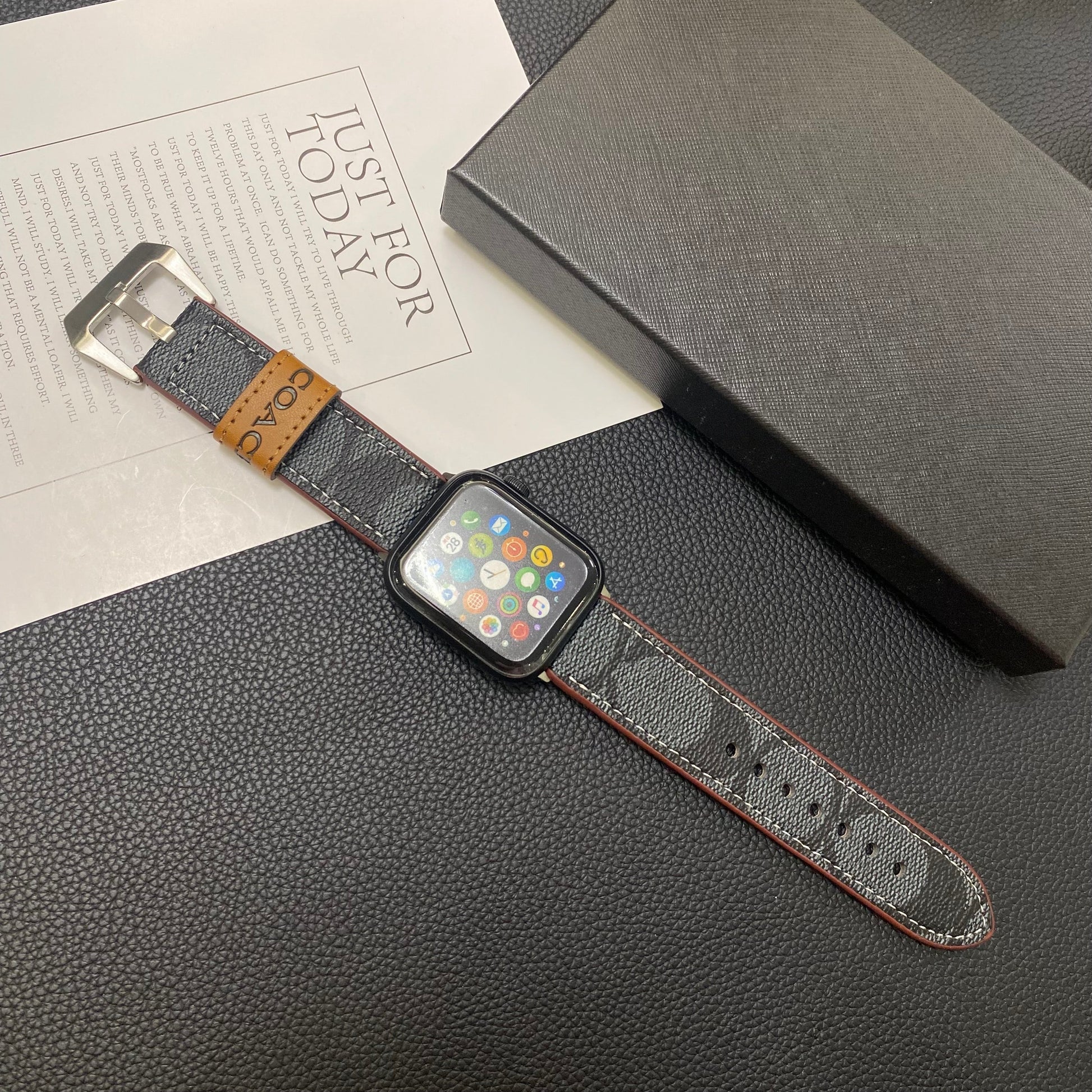 Leather Classic Apple Watch Band Black-YHK244221710
